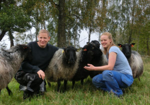 Mattias, Jessica och fåren